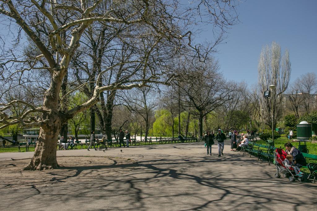 Park By Urbanesq Apartment *